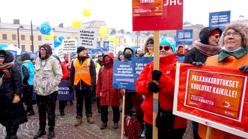 Lakkojen vähäisyys kertoo huonosta demokratian tilasta
