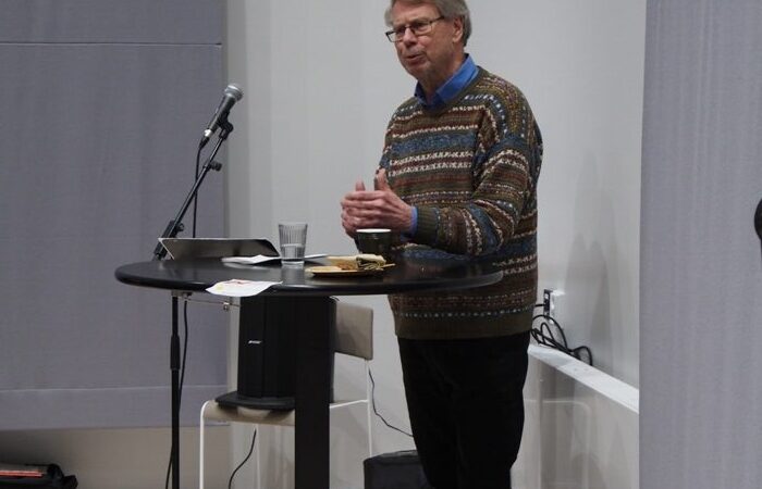 Naapuriseura kokoontui ystävyyden hengessä