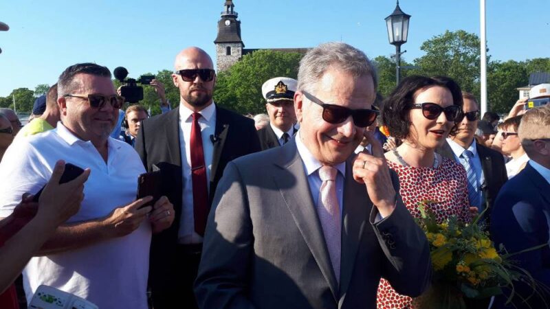 Maailman onnellisimman kansan tragedia: jäsenyys tuli ja itsenäisyys meni.