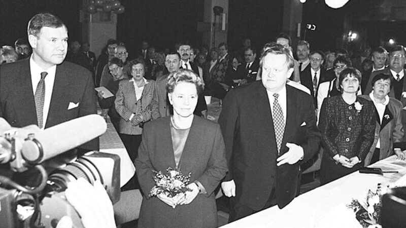 Ahtisaaren Nobel – rauhan- vai sodanpalkinto