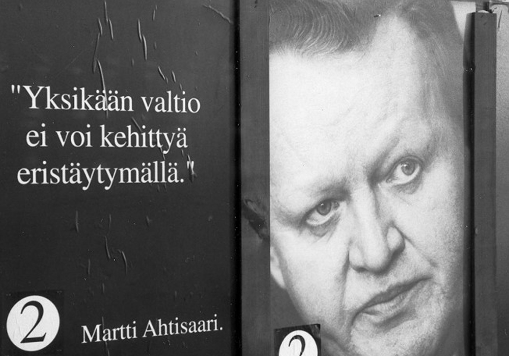 Ahtisaari: Naton, EU:n ja uusliberalismin sanansaattaja