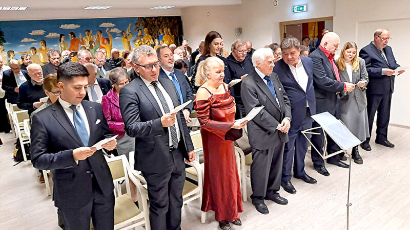 Kallio-Vallilan Venäjä-seura täytti 80 vuotta: Venäjän ystävät juhlivat vihan ilmapiiristä piittaamatta