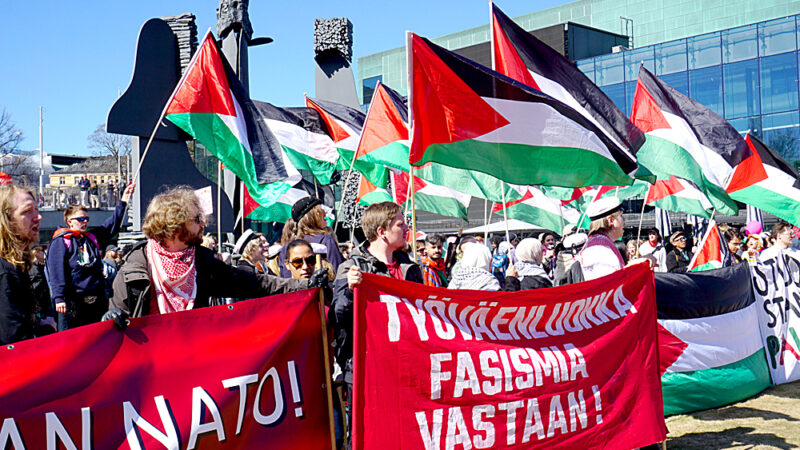 Kohti demokraattista kansanrintamaa