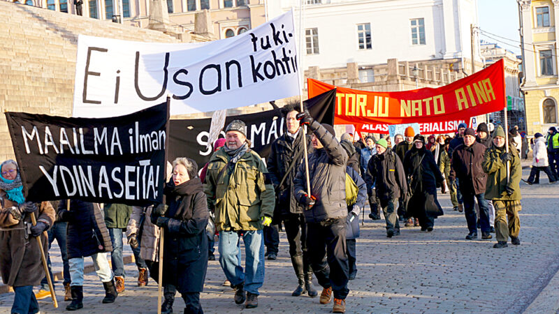 Hallitus salaa kantaansa ydinaseista