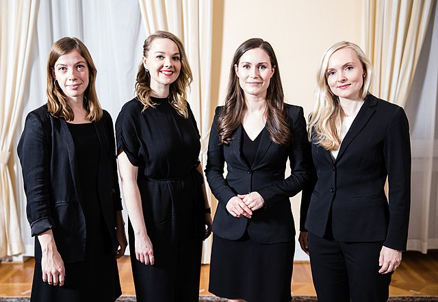 Perimmiltäänhän asia on selvä: valtamediasta, kapitalismista ja muusta