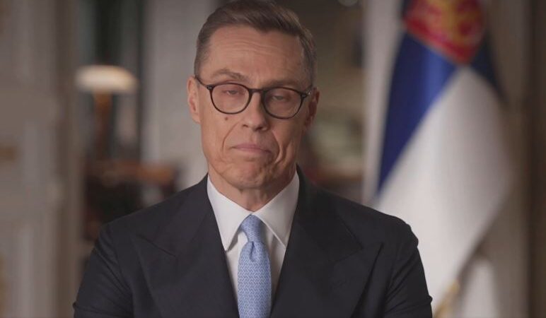 Rakkaat suomalaiset – uudenvuoden satu