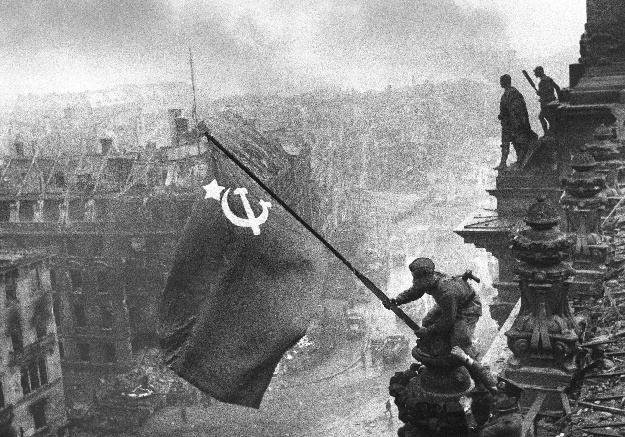 80 vuotta sitten Berliinin operaatio johti natsi-Saksan ehdottomaan antautumiseen