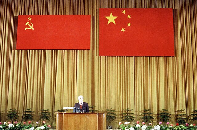 Nihilismin vaikutus Neuvostoliiton romahdukseen: Kiinan ideologinen näkökulma