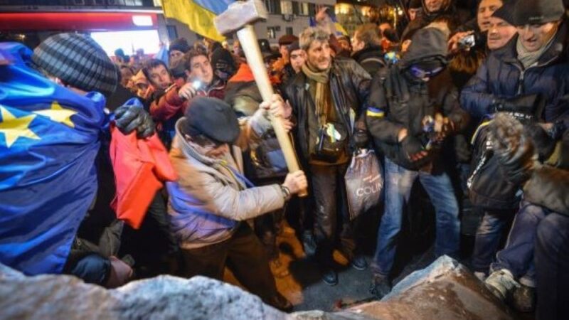 Rauha Ukrainaan-juurisyyt poistettava