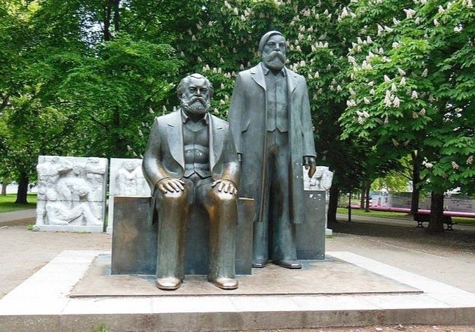 Nykyvasemmiston muoti-ideologiaa on rakennettu ja levitetty CIA:n ja USA:n suurkapitalistien rahoituksella