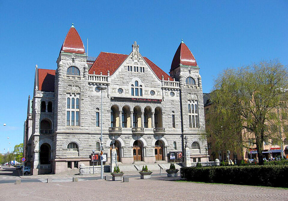 Kansallisteatterin Toisen tasavallan sankari on Urho Kekkonen